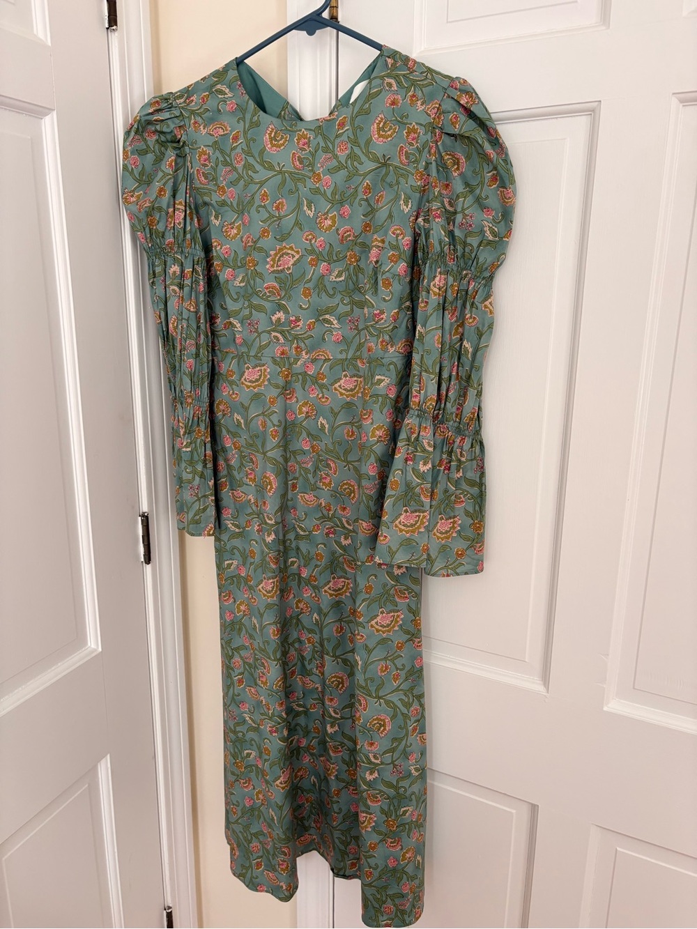 HYACINTH Floral Puff-Sleeve Maxi Dress